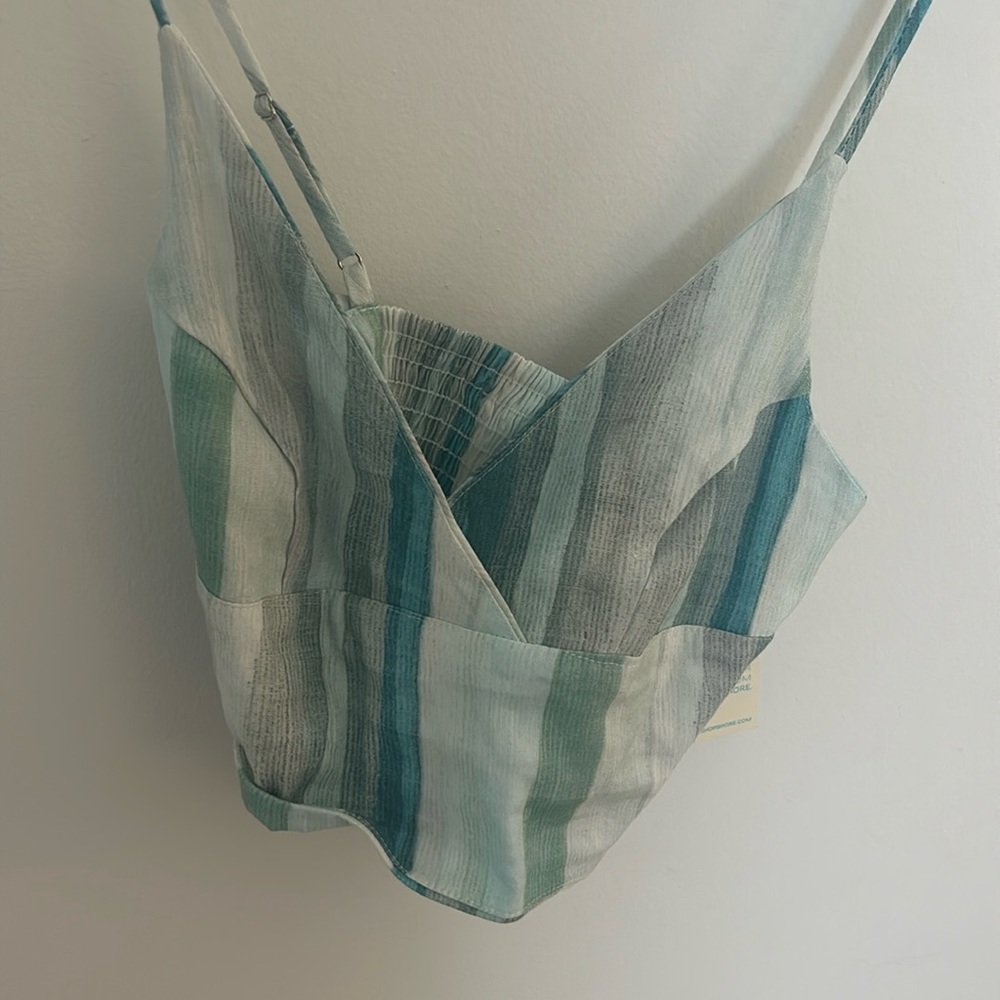 Blue tank top nwt